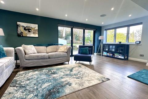 4 bedroom detached house for sale, Whitewood Road, Berkhamsted HP4