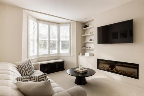 4 bedroom semi-detached house for sale, High Street, Nutfield