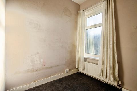 2 bedroom end of terrace house for sale, Howden Clough Road, Leeds LS27