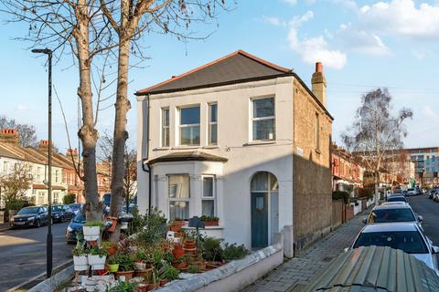 2 bedroom flat for sale, Ferrers Road, Streatham, London, SW16