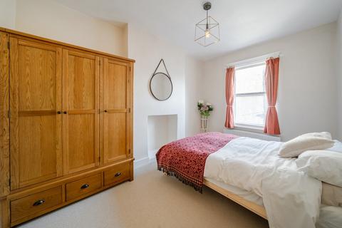 2 bedroom flat for sale, Ferrers Road, Streatham, London, SW16