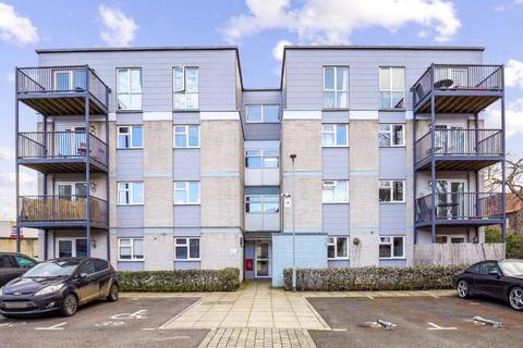 1 bedroom apartment to rent, Limerick Close, London, SW12