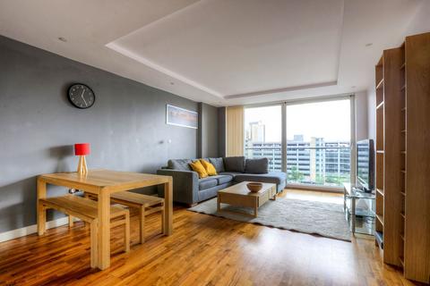 2 bedroom apartment to rent, The Quays, Salford M50