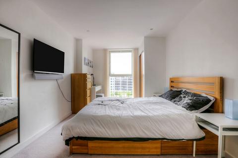 2 bedroom apartment to rent, The Quays, Salford M50