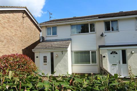 3 bedroom semi-detached house to rent, Glebe Road, Deanshanger, Milton Keynes, MK19 6LY