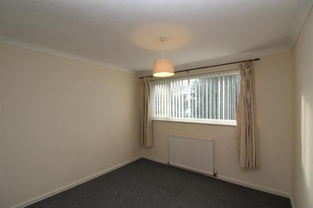 Bedroom 1.JPG