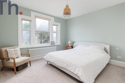 3 bedroom semi-detached house for sale, Cowes PO31