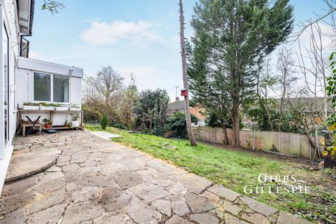 4 bedroom detached house to rent, Elgood Avenue, Northwood, HA6