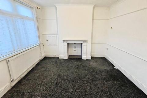 3 bedroom end of terrace house to rent, Queens Road, Doncaster DN6