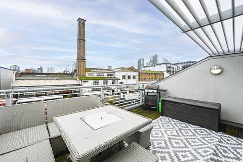 2 bedroom mews for sale, Waterfront Mews, London, N1, Islington, London, N1