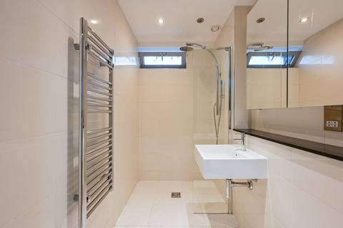 2 bedroom mews for sale, Waterfront Mews, London, N1, Islington, London, N1