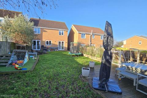 4 bedroom detached house for sale, Sandpiper Close, Bingham