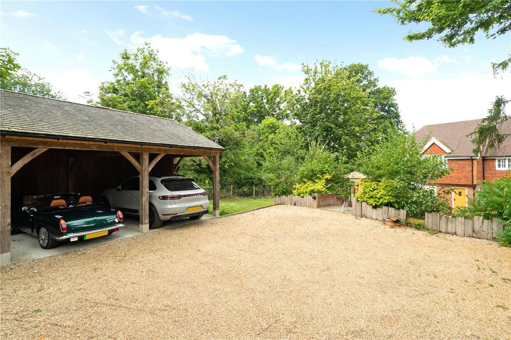 Car Port &amp; Parking