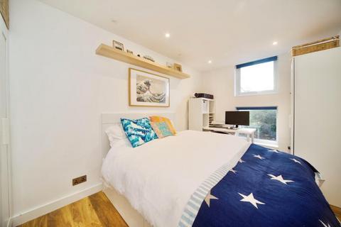 2 bedroom flat for sale, Beecholme, Woodside Park Road, N12