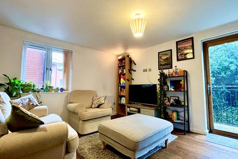 1 bedroom apartment to rent, COMMERICAL ROAD, SO15