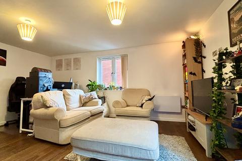 1 bedroom apartment to rent, COMMERICAL ROAD, SO15