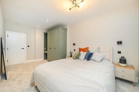 undefined, Elm Grove, Wimbledon SW19