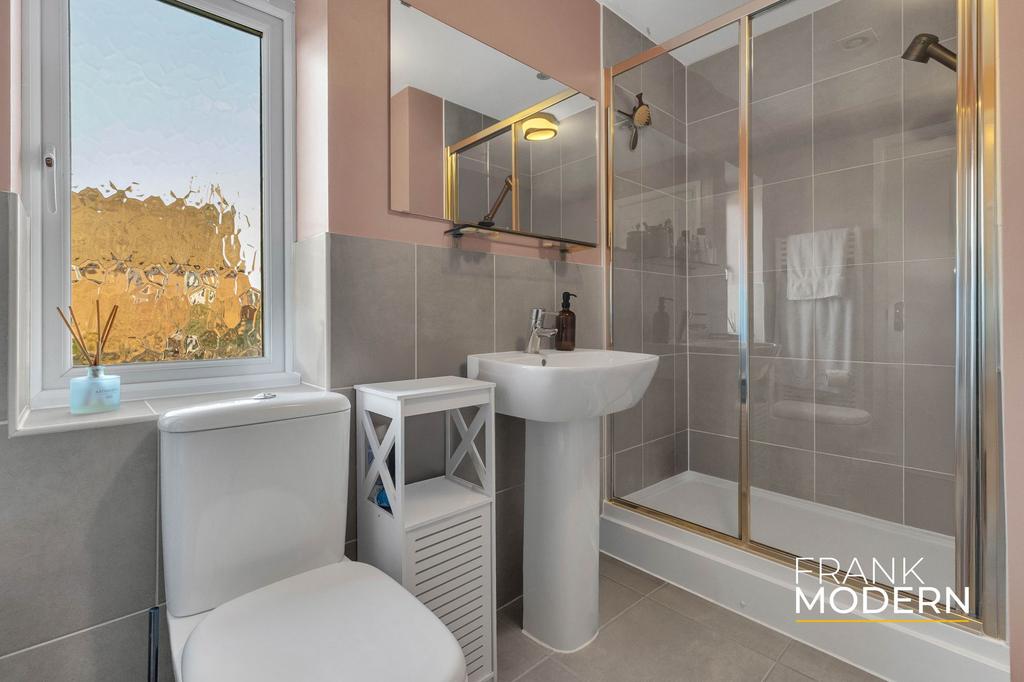 Bedroom One En-Suite