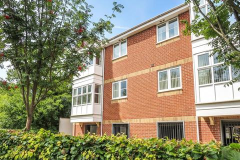 Blackhorse Close, Bristol BS16