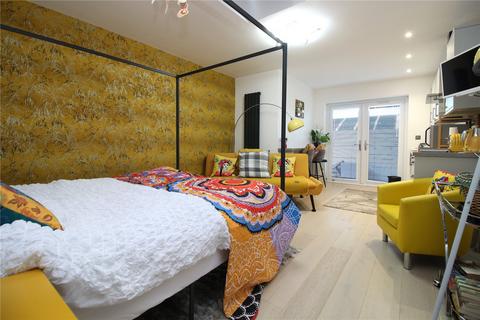 undefined, First Marine Avenue, Barton On Sea, Hampshire, BH25