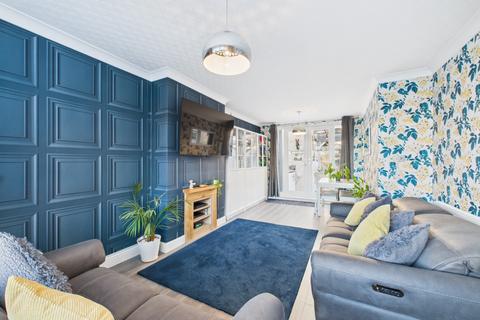 3 bedroom semi-detached house for sale, 55 Dunston Road, Hull, HU5 5ES