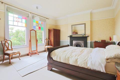 undefined, Newland Park, Hull,  HU5 2DW