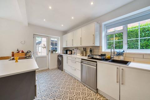 undefined, Curling Vale, Guildford, GU2