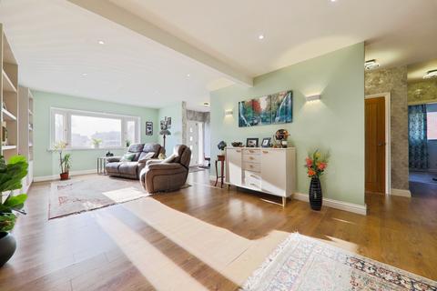 4 bedroom detached bungalow for sale, Station Road, Cranswick, Driffield, YO25 9QZ