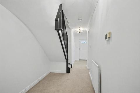 4 bedroom terraced house to rent, Scholars Court, Northampton, NN1