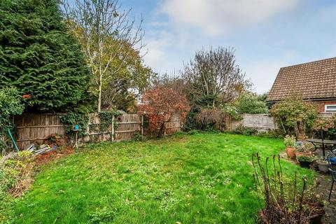 2 bedroom chalet for sale, MIDDLEMEAD ROAD, GREAT BOOKHAM, KT23