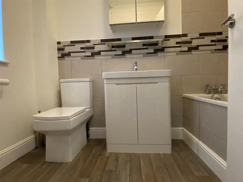 Photo2.jpg