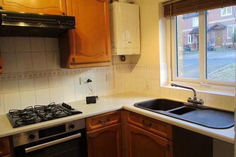 2 bedroom house to rent, Wordsworth Close, Exmouth
