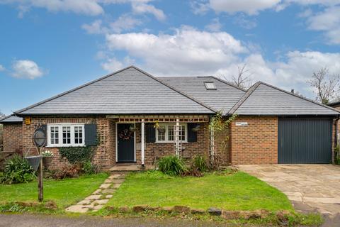 4 bedroom detached bungalow for sale, Crab Hill Lane, South Nutfield, RH1