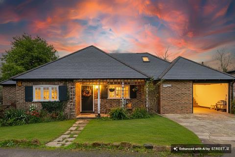 4 bedroom detached bungalow for sale, Crab Hill Lane, South Nutfield, RH1