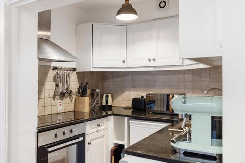2 bedroom flat for sale, Beaufort Street, London, SW3