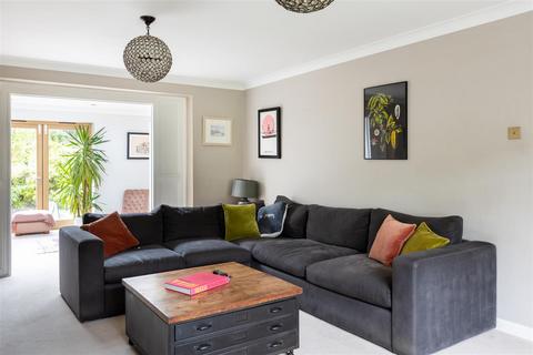 5 bedroom detached house for sale, Huntersfield Close, Reigate