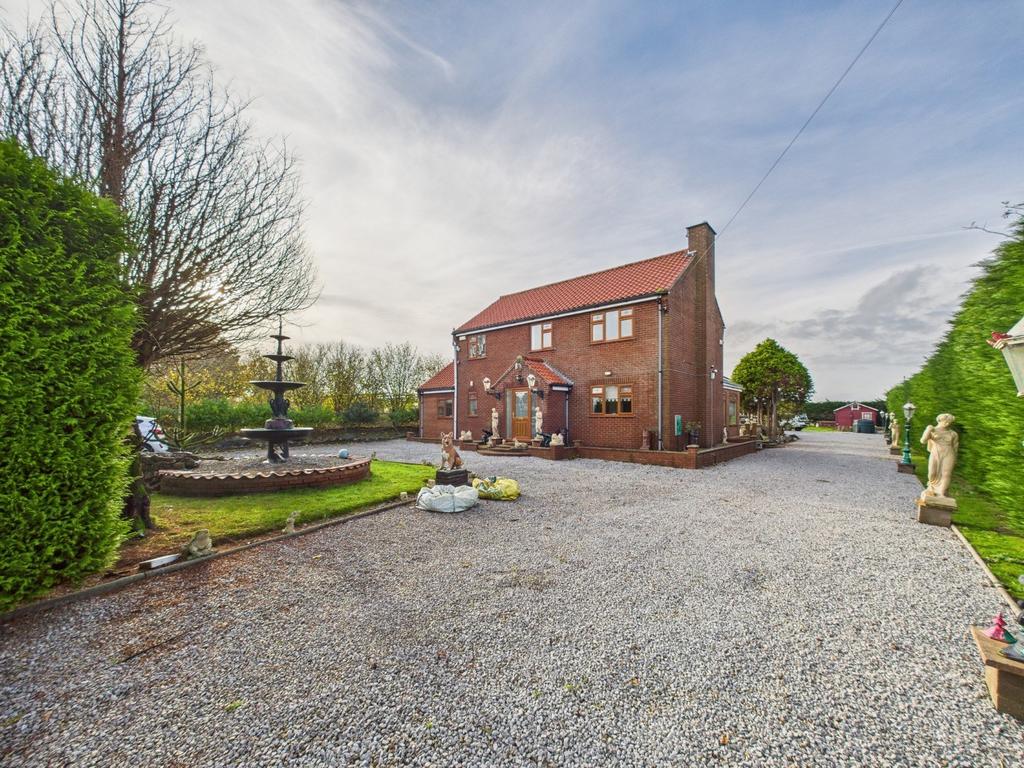 4 Bedroom Detached House With Land- For Sale