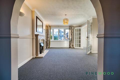 3 bedroom detached house to rent, Northfields, Chesterfield S43