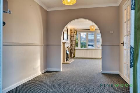 3 bedroom detached house to rent, Northfields, Chesterfield S43