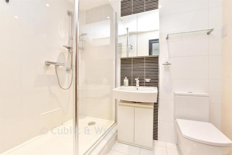 undefined, Chesham Heights, Tadworth KT20