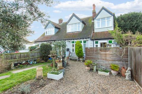 4 bedroom semi-detached house for sale, Selsea Avenue, Herne Bay, Kent, CT6