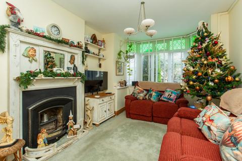 4 bedroom semi-detached house for sale, Selsea Avenue, Herne Bay, Kent, CT6