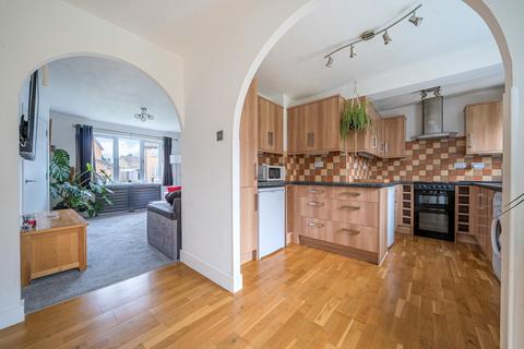 3 bedroom semi-detached house for sale, Bracken Close, Carterton, Oxfordshire, OX18