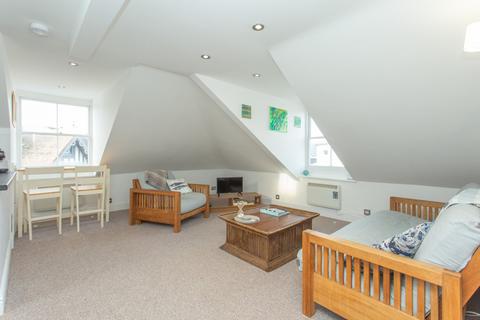 1 bedroom flat for sale, Bexley Street, Whitstable, Kent, CT5