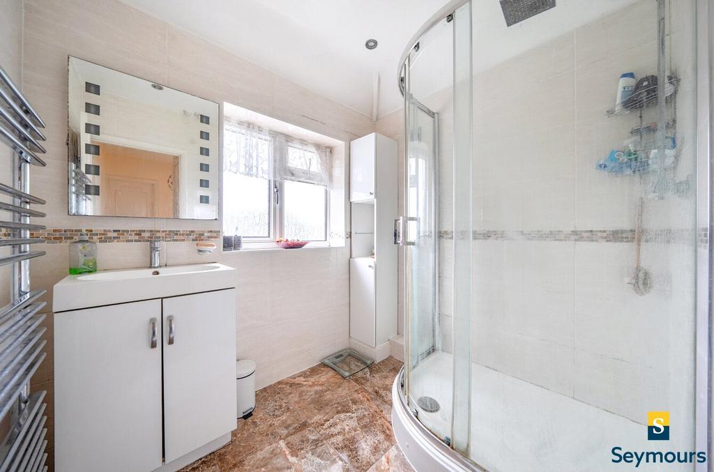 Family Shower Room