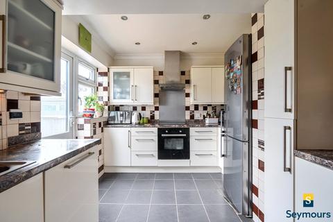 undefined, Shepherds Lane, Surrey GU2
