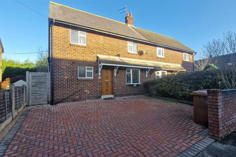 3 bedroom semi-detached house to rent, Tall Ash Avenue, Congleton