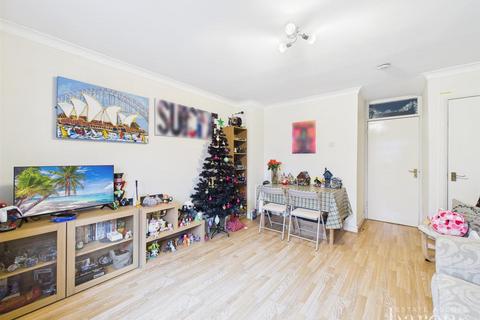 2 bedroom apartment for sale, Ashley Lodge, Basingstoke RG21