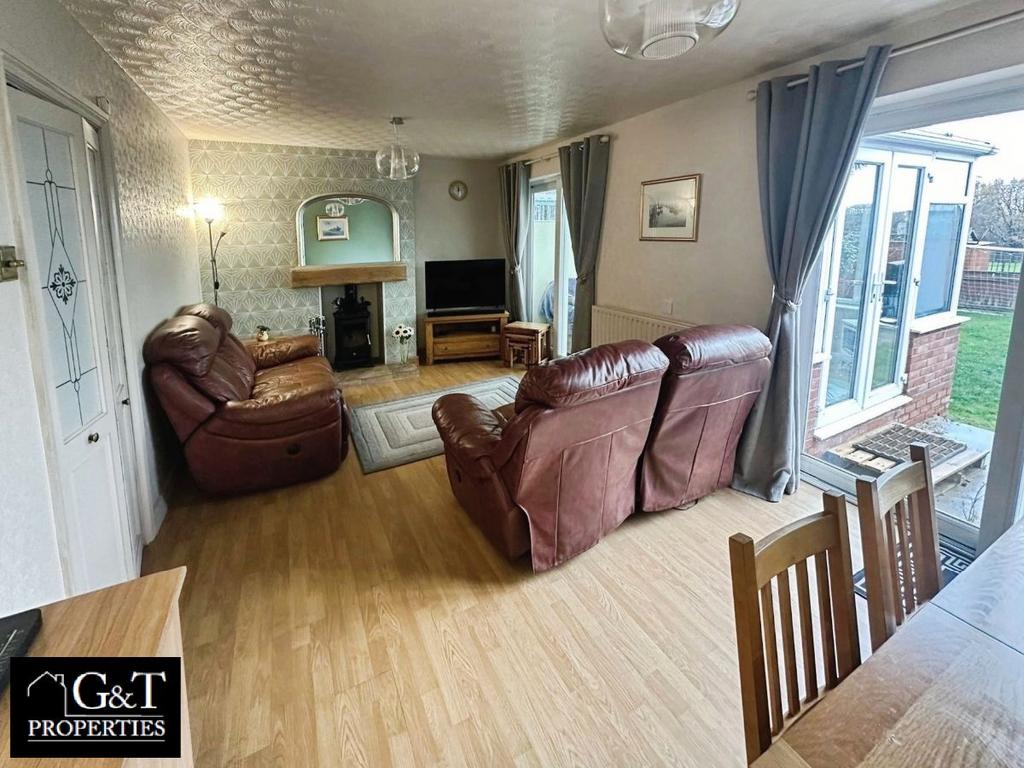 Reception/dining room
