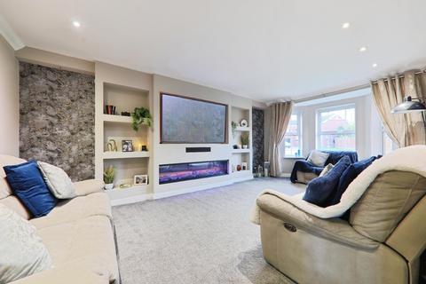 4 bedroom detached house for sale, Birch Close, Hessle, HU13 0TJ